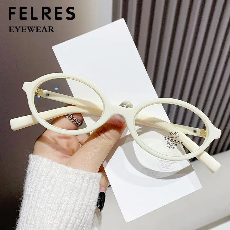 Lunettes loupe pour femme ovale et colorer