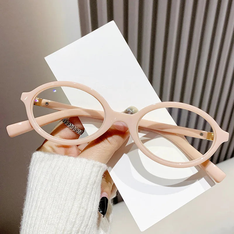 Lunettes loupe pour femme ovale et colorer