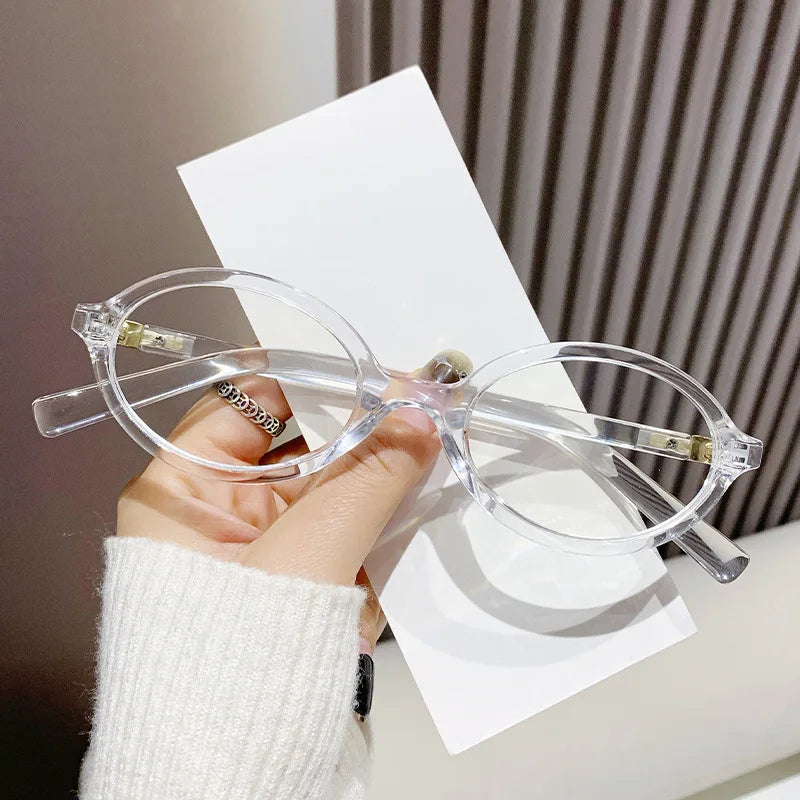 Lunettes loupe pour femme ovale et colorer